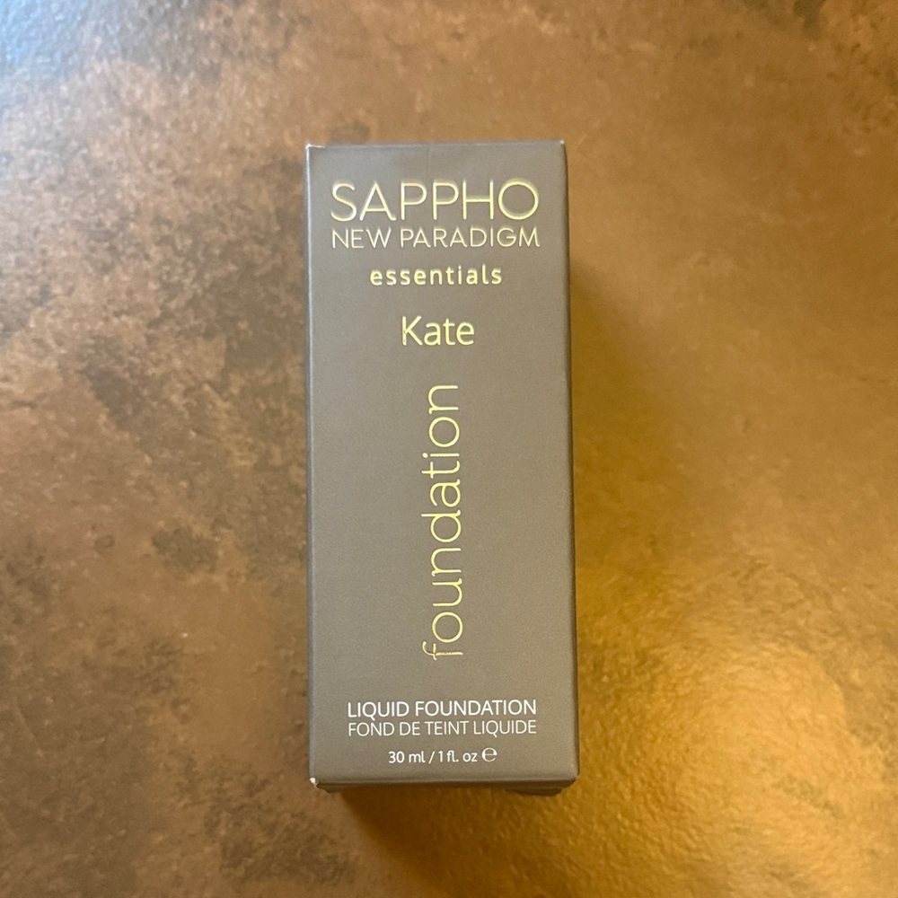 Essentials Foundation - Kate